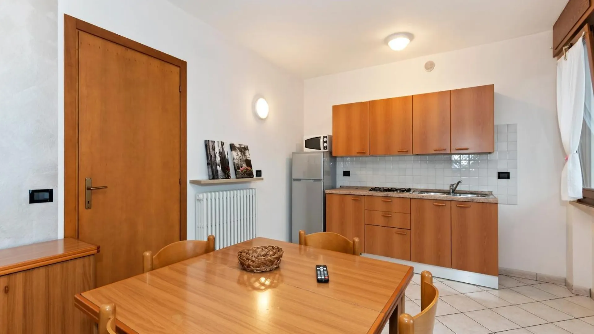 Holiday Apartment Near The Lake Shared Swimming Pool Lazise