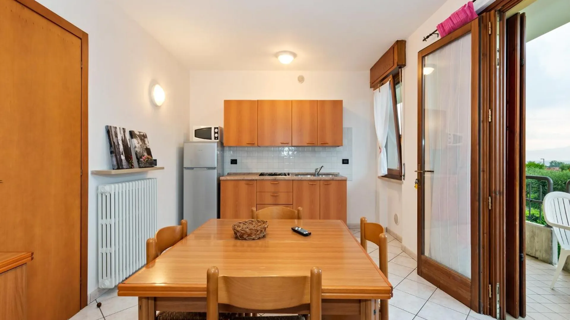 Holiday Apartment Near The Lake Shared Swimming Pool Lazise