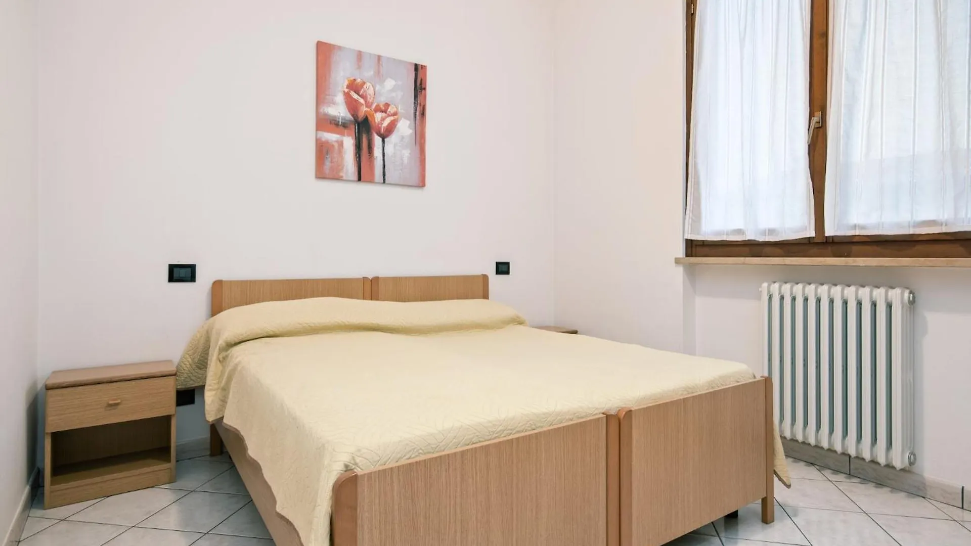 Holiday Apartment Near The Lake Shared Swimming Pool Lazise Holiday home