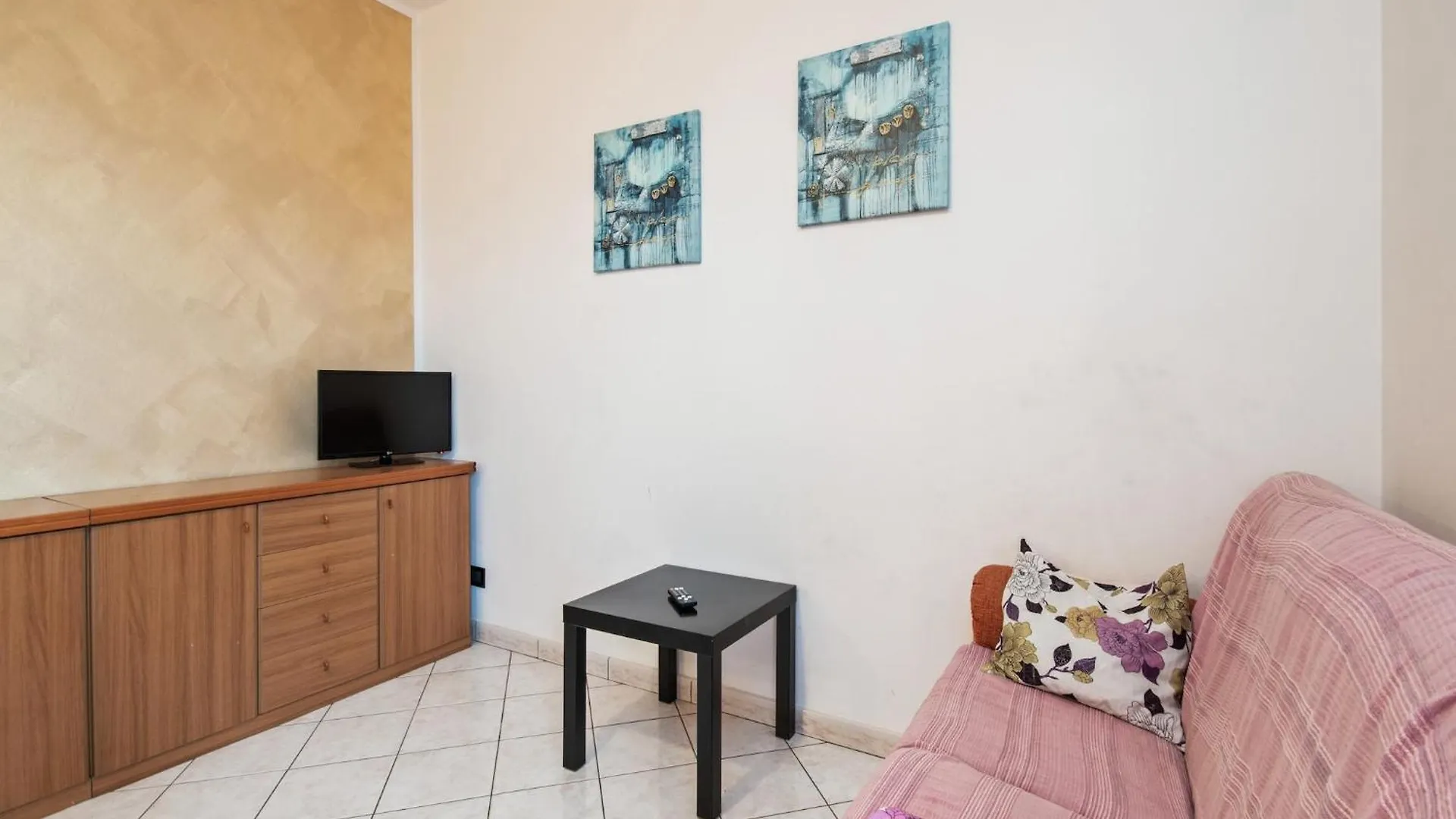 Holiday Apartment Near The Lake Shared Swimming Pool Lazise Italy
