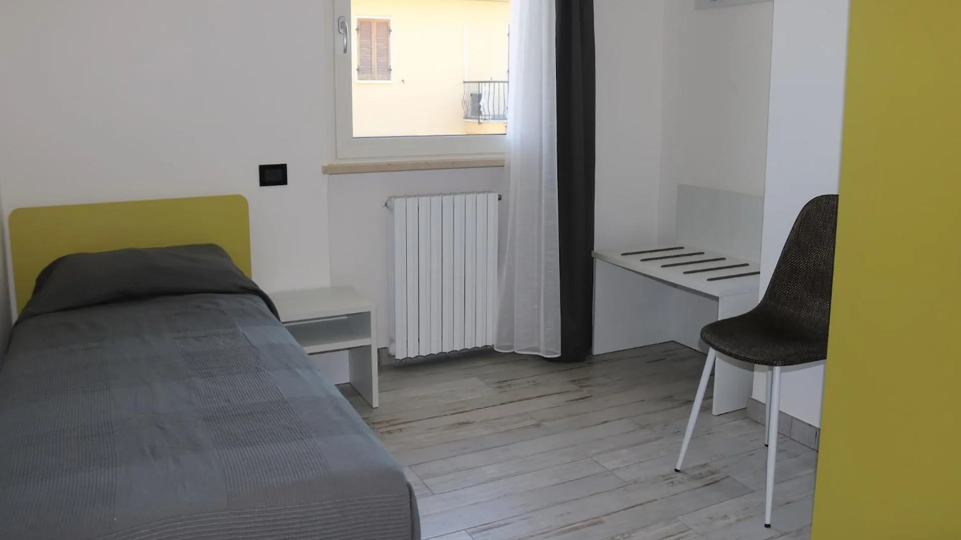 Holiday Apartment Near The Lake Shared Swimming Pool Lazise Holiday home