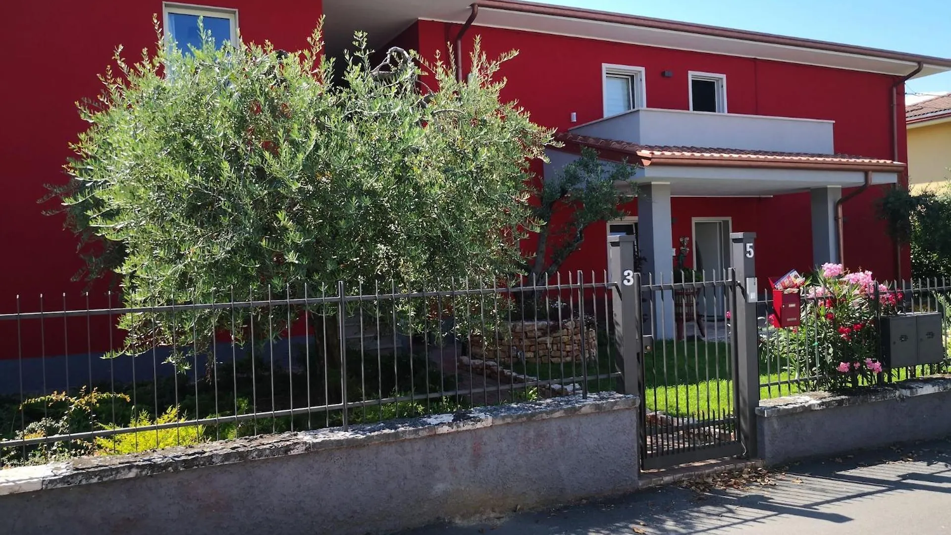 Holiday home Holiday Apartment Near The Lake Shared Swimming Pool Lazise